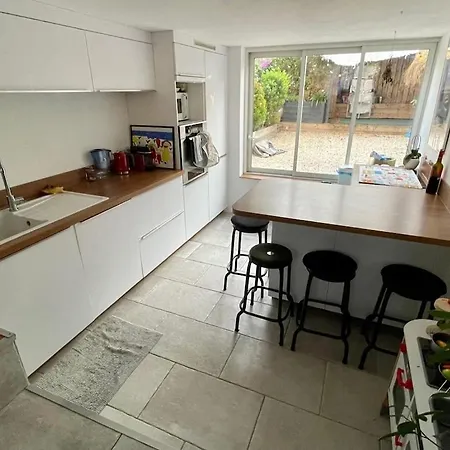 Loft Avec Parking/jardin/clim/wifi Proche Centre Apartment *