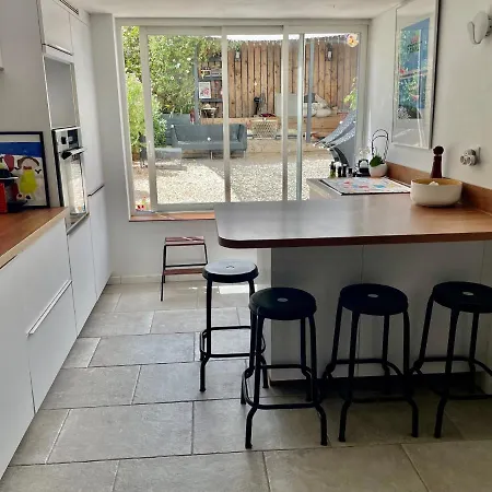 Loft Avec Parking/jardin/clim/wifi Proche Centre Apartment *